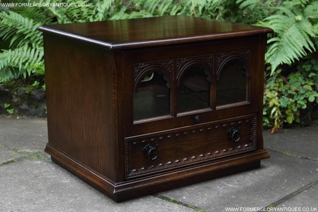 Image 23 of AN OLDE COURT CHARM OAK TV HI FI DVD CD STAND CABINET TABLE