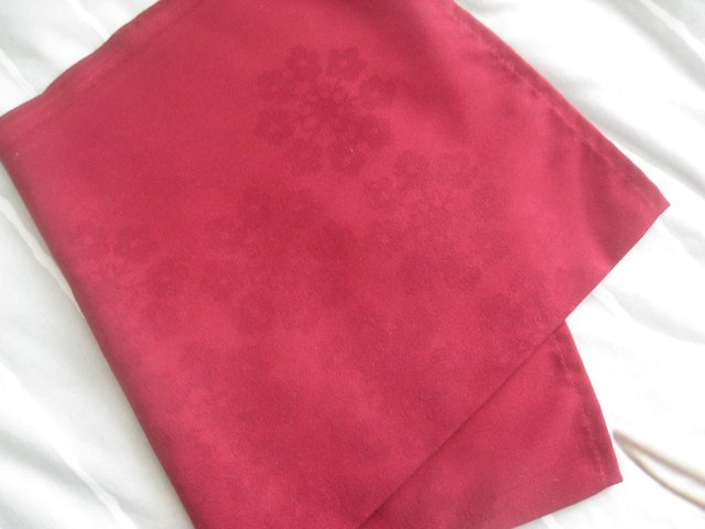 Preview of the first image of Burgundy Polycotton Napkins 65 available.