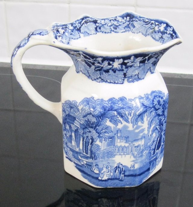 Preview of the first image of Masons 32oz Fenton Jug in Rare Vista Blue.