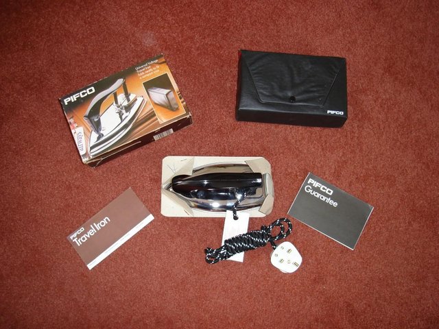 Preview of the first image of PIFCO TRAVEL IRON Model 1053 (Boxed).