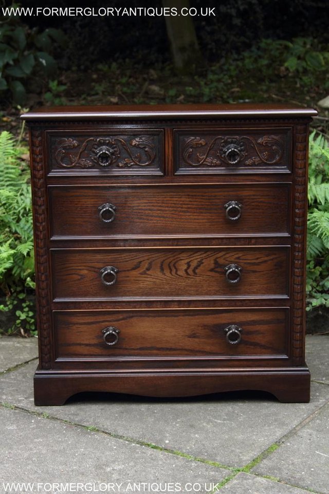 Image 35 of A JAYCEE OLD CHARM OAK CHEST OF DRAWERS SIDEBOARD TV STAND