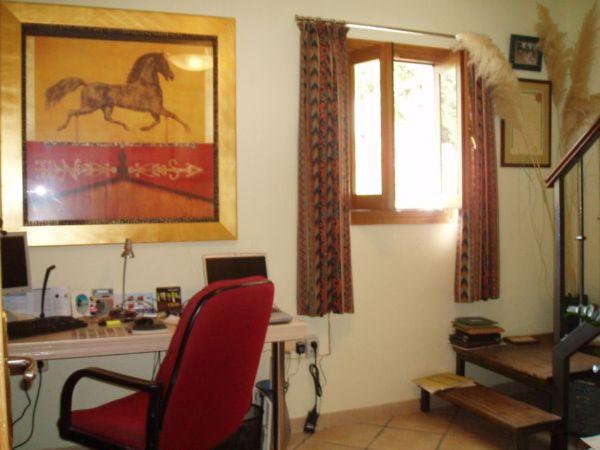 Image 18 of FURNISHED VILLA READY TO MOVE IN.ALSO HAS A TOURIST LICENCE.
