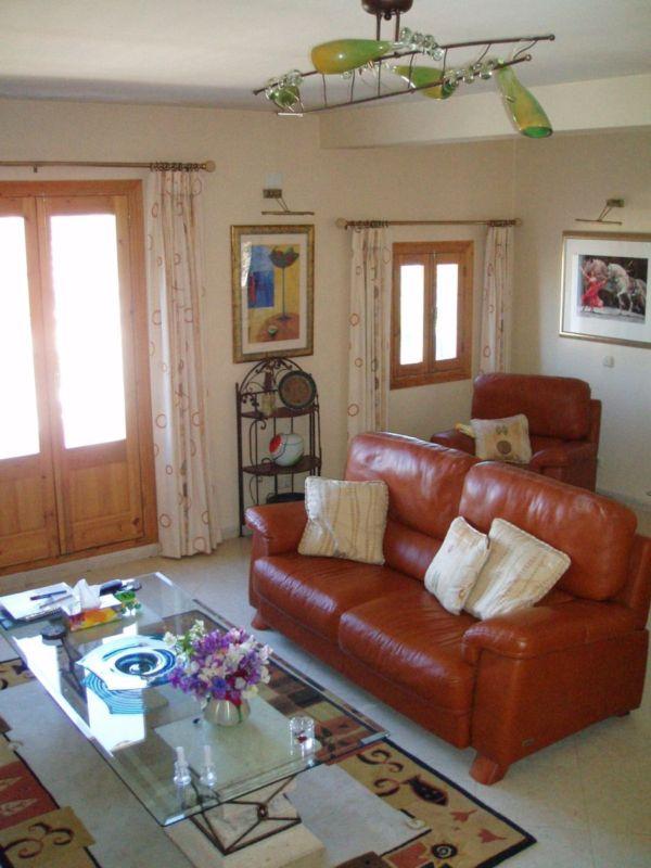 Image 20 of FURNISHED VILLA READY TO MOVE IN.ALSO HAS A TOURIST LICENCE.