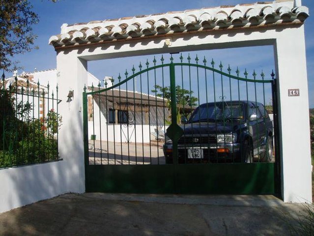 Image 32 of FURNISHED VILLA READY TO MOVE IN.ALSO HAS A TOURIST LICENCE.