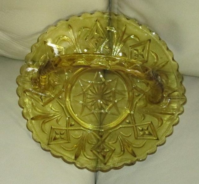 Image 3 of Vintage, glass cake/sandwich plate with handle