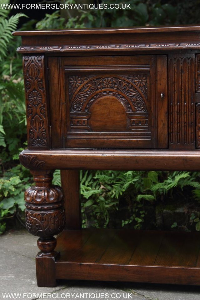Image 11 of TITCHMARSH AND GOODWIN OAK DRESSER BASE SIDEBOARD HALL TABLE