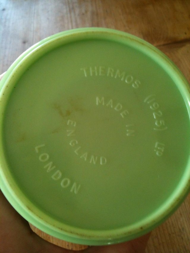Image 2 of vintage..bakelite..green..thermos flask