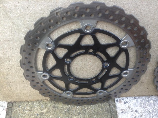 Preview of the first image of 2006 Kawasaki zzr1400 Front and Back Brake discs.