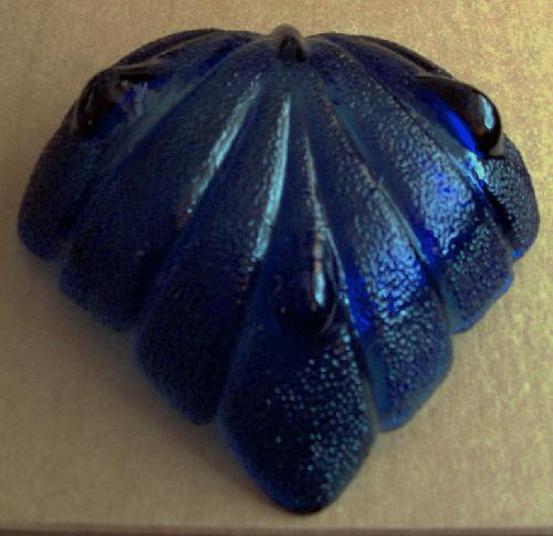 Image 2 of Pretty Vintage Cobalt Blue Leaf Design Glass Dish.   BX5