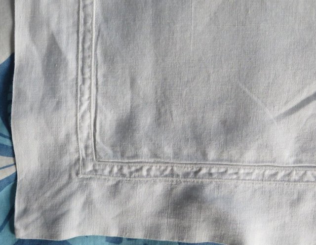 Image 2 of 2 WHITE COTTON OXFORD pillowcases
