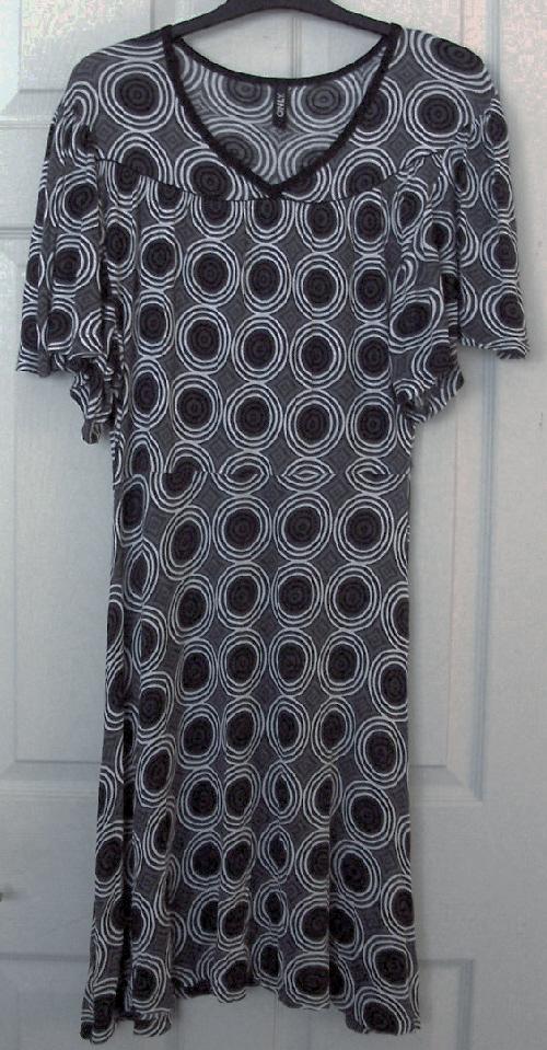 Preview of the first image of Pretty Ladies 60's Style Party Dress By Only - Sz L  B7.