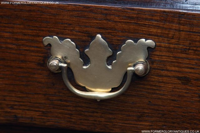 Image 11 of A TITCHMARSH GOODWIN STYLE OAK DRESSER BASE SIDEBOARD TABLE