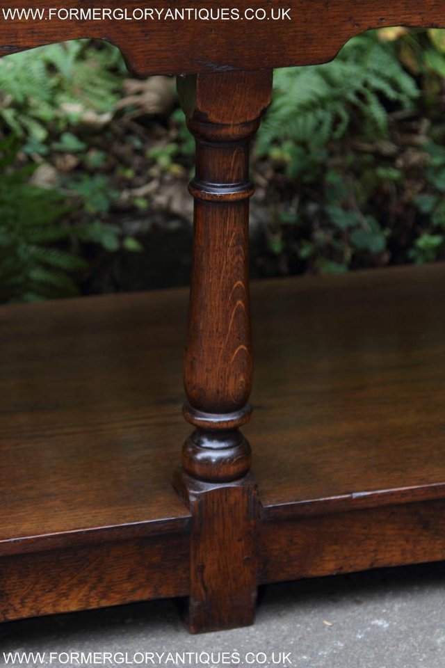Image 29 of A TITCHMARSH GOODWIN STYLE OAK DRESSER BASE SIDEBOARD TABLE