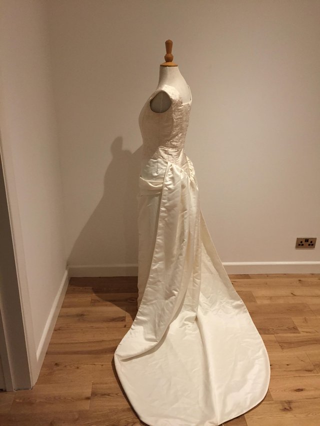 Image 3 of Stunning column wedding dress Ivory with train size 12