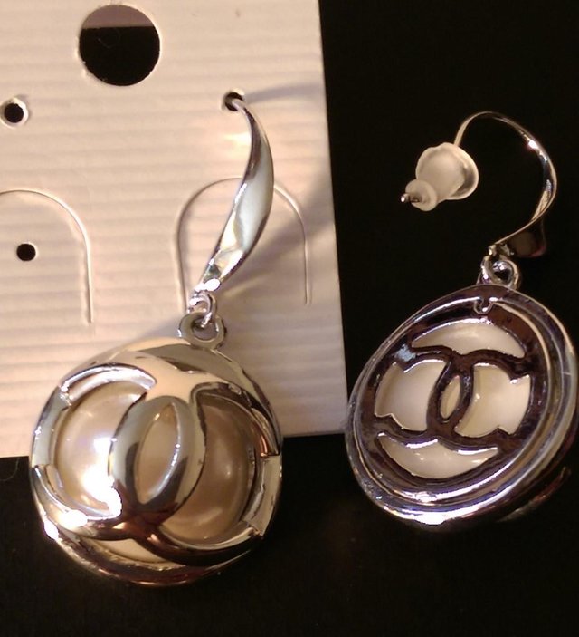 Preview of the first image of NEW! Costume Jewellery Earrings.