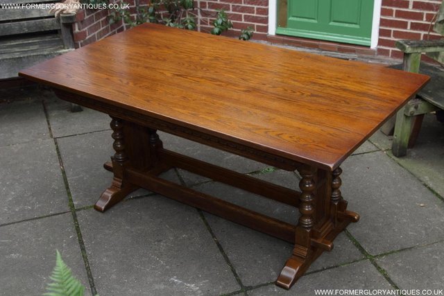 Image 3 of AN OLD CHARM JAYCEE LIGHT OAK KITCHEN REFECTORY DINING TABLE