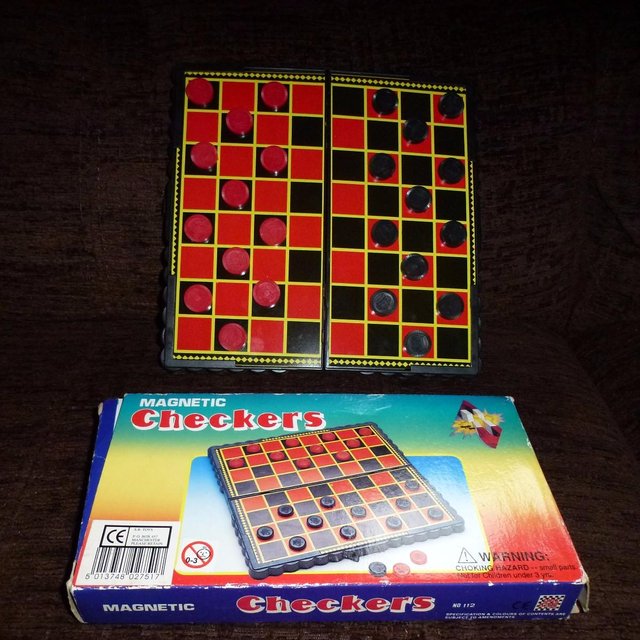 Preview of the first image of checkers magnetic game board.