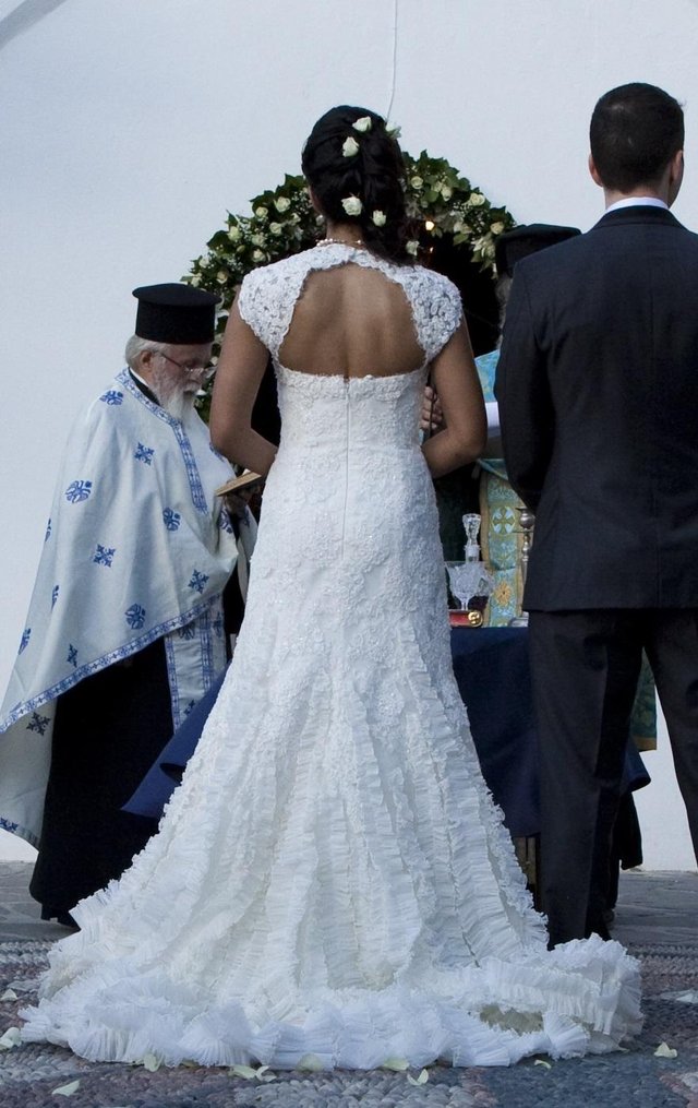 Image 3 of Stunning La Sposa wedding dress