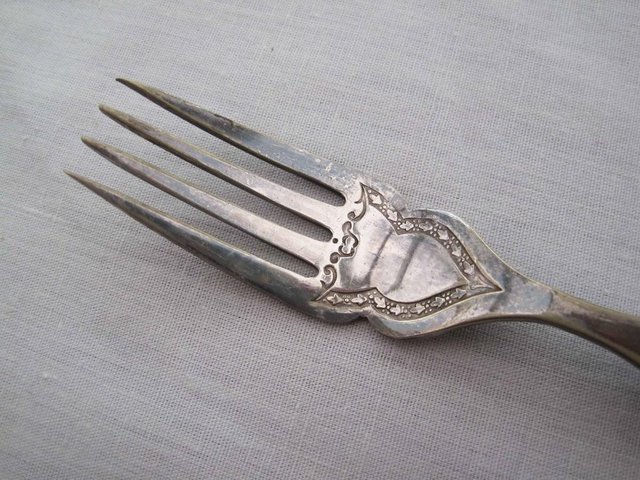 Image 3 of 1 engraved silver fork