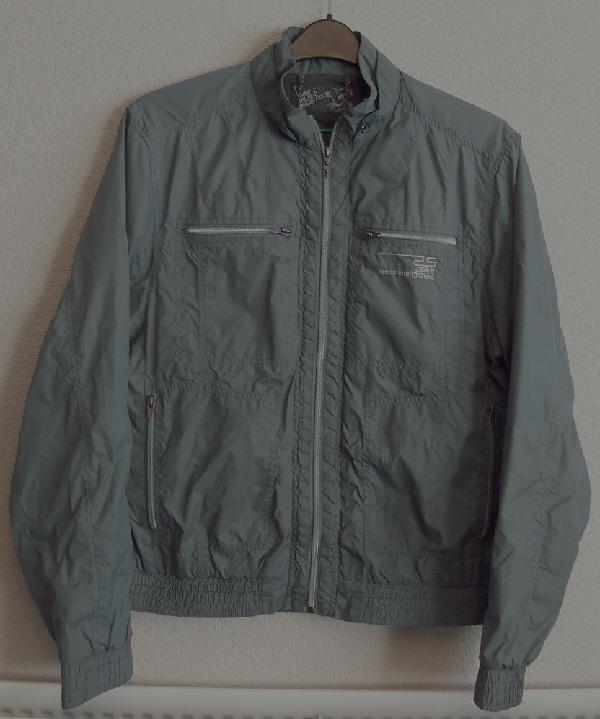 Preview of the first image of Smart Men's Lightweight Jacket By River Island - Sz L  B7.