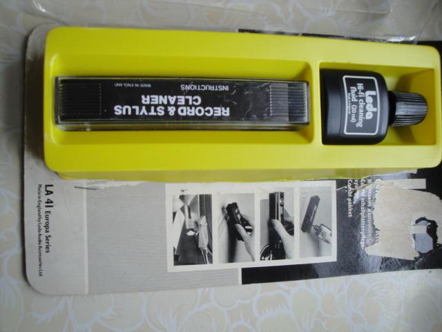 Image 2 of Leda Record & Stylus Cleaning Kit