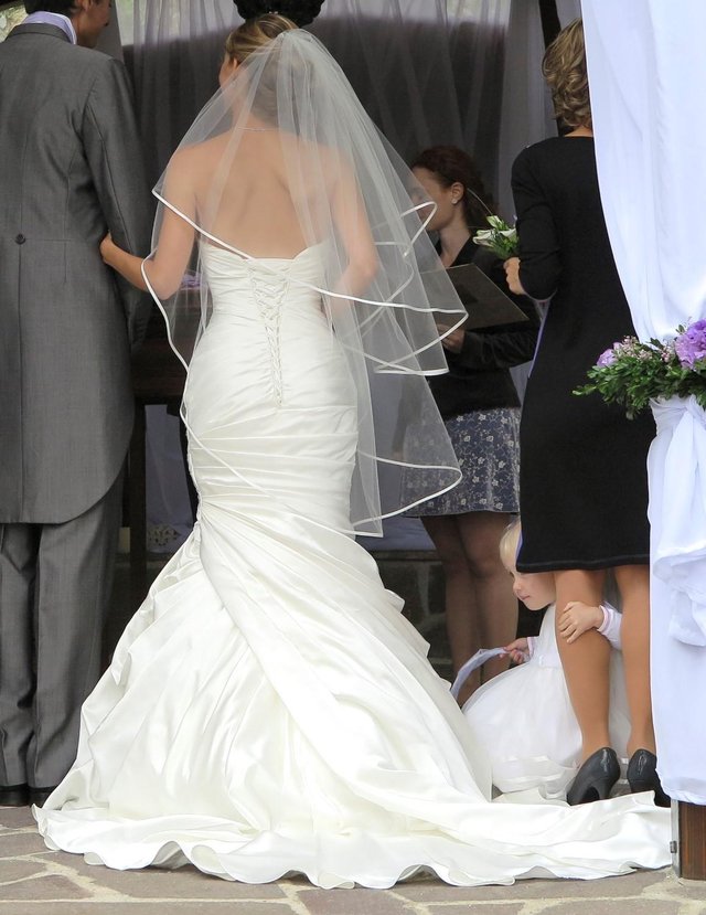 Image 3 of Maggie Sottero ‘Sydney’ wedding dress + hoop + veil