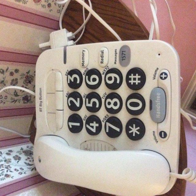 Preview of the first image of Landline telephone very large numbers.