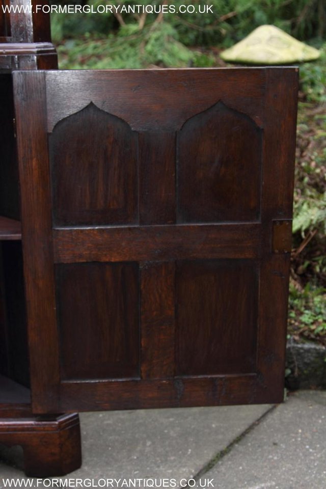 Image 16 of TITCHMARSH AND GOODWIN OAK CORNER DISPLAY CABINET STAND