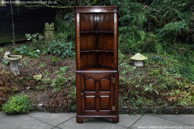Image 22 of TITCHMARSH AND GOODWIN OAK CORNER DISPLAY CABINET STAND