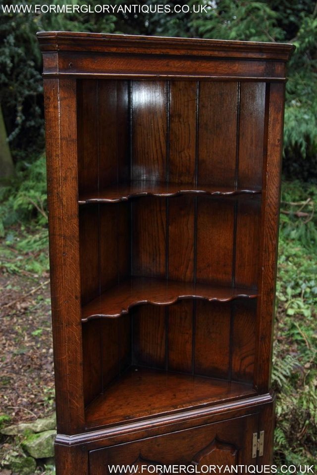 Image 38 of TITCHMARSH AND GOODWIN OAK CORNER DISPLAY CABINET STAND