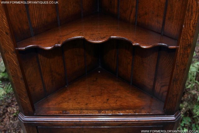 Image 64 of TITCHMARSH AND GOODWIN OAK CORNER DISPLAY CABINET STAND