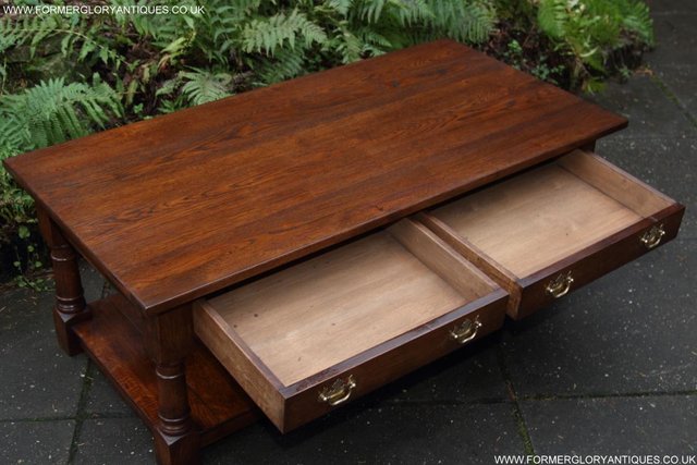 Image 5 of TITCHMARSH & GOODWIN STYLE OAK POT BOARD COFFEE TABLE STAND