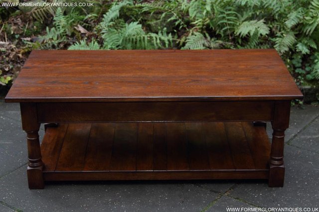 Image 23 of TITCHMARSH & GOODWIN STYLE OAK POT BOARD COFFEE TABLE STAND
