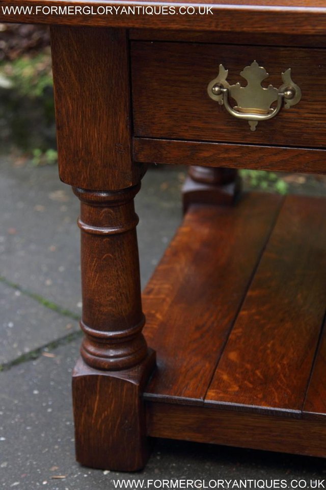 Image 26 of TITCHMARSH & GOODWIN STYLE OAK POT BOARD COFFEE TABLE STAND