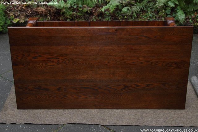 Image 28 of TITCHMARSH & GOODWIN STYLE OAK POT BOARD COFFEE TABLE STAND