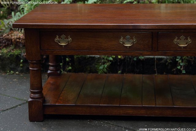 Image 38 of TITCHMARSH & GOODWIN STYLE OAK POT BOARD COFFEE TABLE STAND