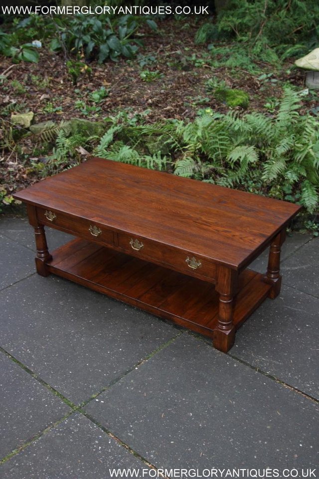 Image 41 of TITCHMARSH & GOODWIN STYLE OAK POT BOARD COFFEE TABLE STAND