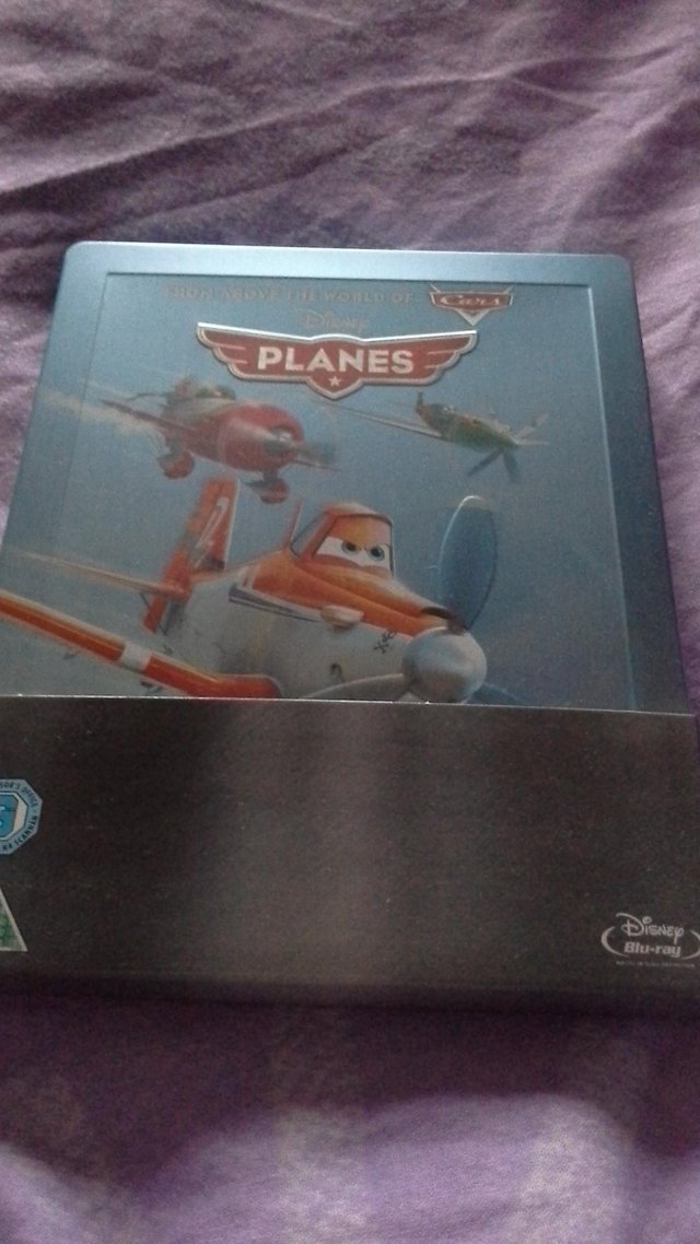 Preview of the first image of Disneys planes blu-ray steelbook new.