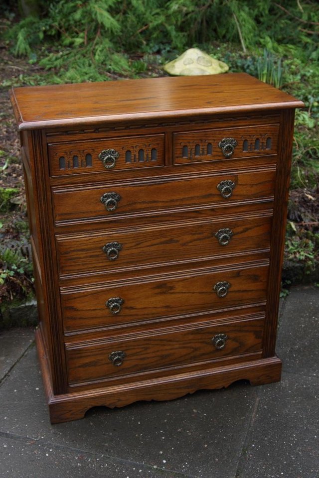 Image 40 of OLD CHARM JAYCEE LIGHT OAK TALL BOY CHEST OF DRAWERS STAND