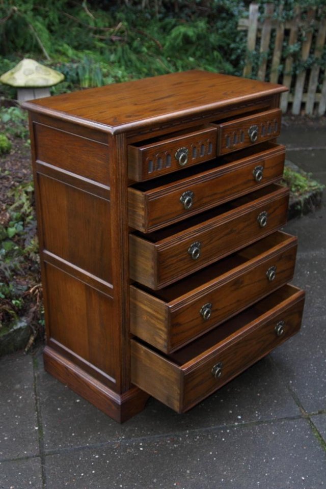 Image 56 of OLD CHARM JAYCEE LIGHT OAK TALL BOY CHEST OF DRAWERS STAND