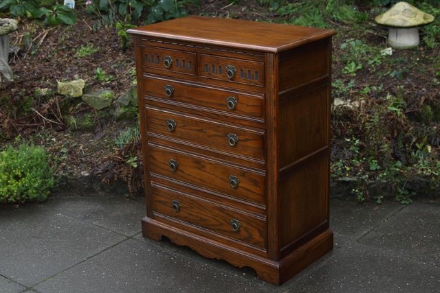 Image 62 of OLD CHARM JAYCEE LIGHT OAK TALL BOY CHEST OF DRAWERS STAND