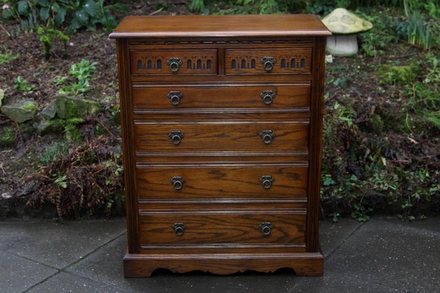 Image 63 of OLD CHARM JAYCEE LIGHT OAK TALL BOY CHEST OF DRAWERS STAND