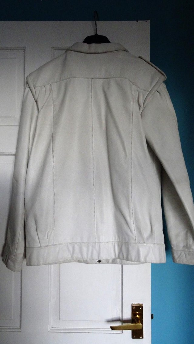 Image 2 of Ladies White Retro leather jacket