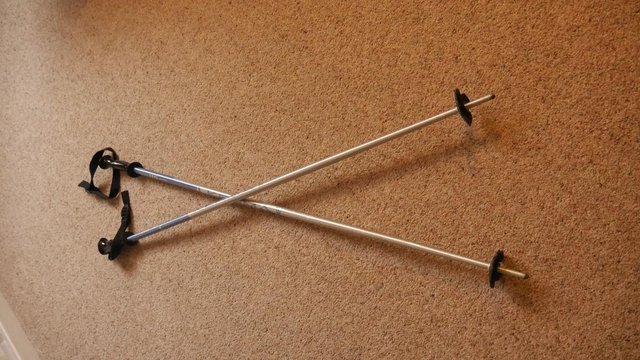 Preview of the first image of Ski poles 115cm.