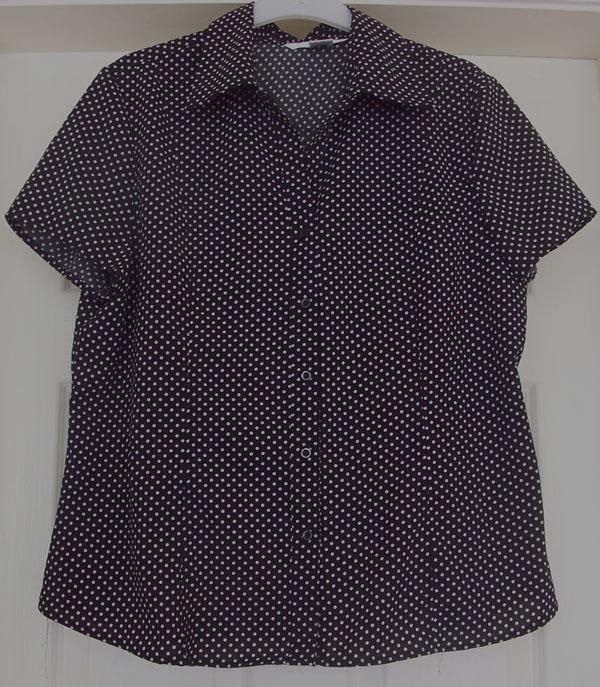 Preview of the first image of BLACK & WHITE SHORT SLEEVE POLKA DOT BLOUSE - SZ XL.