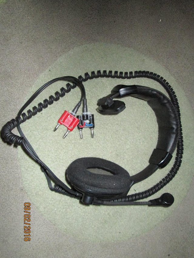 Preview of the first image of Stanton DJPro 500 MC Mk2 headset (Incl P&P).