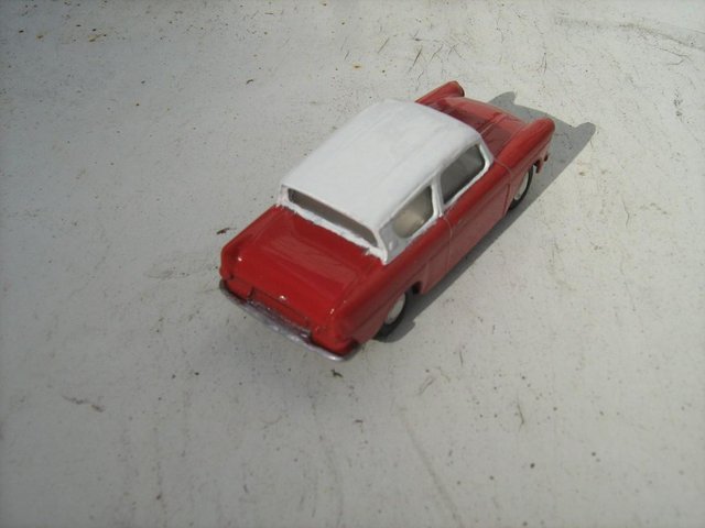 Image 2 of SPOT ON FORD ANGLIA DIE CAST CAR