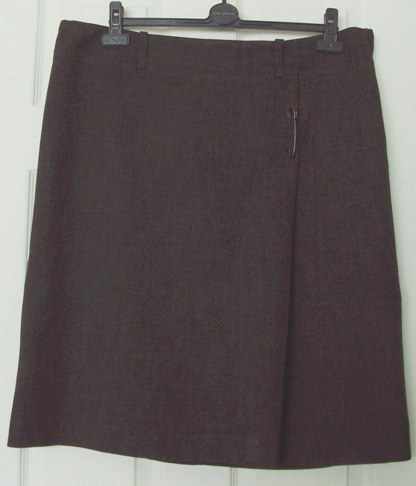 Preview of the first image of GORGEOUS LADIES DARK BROWN SKIRT BY H&M - SZ 16.