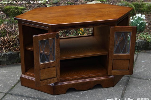 Image 9 of AN OLD CHARM LIGHT OAK CORNER TV DVD CD CABINET STAND TABLE
