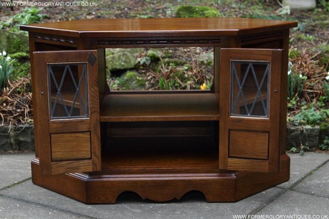 Image 27 of AN OLD CHARM LIGHT OAK CORNER TV DVD CD CABINET STAND TABLE